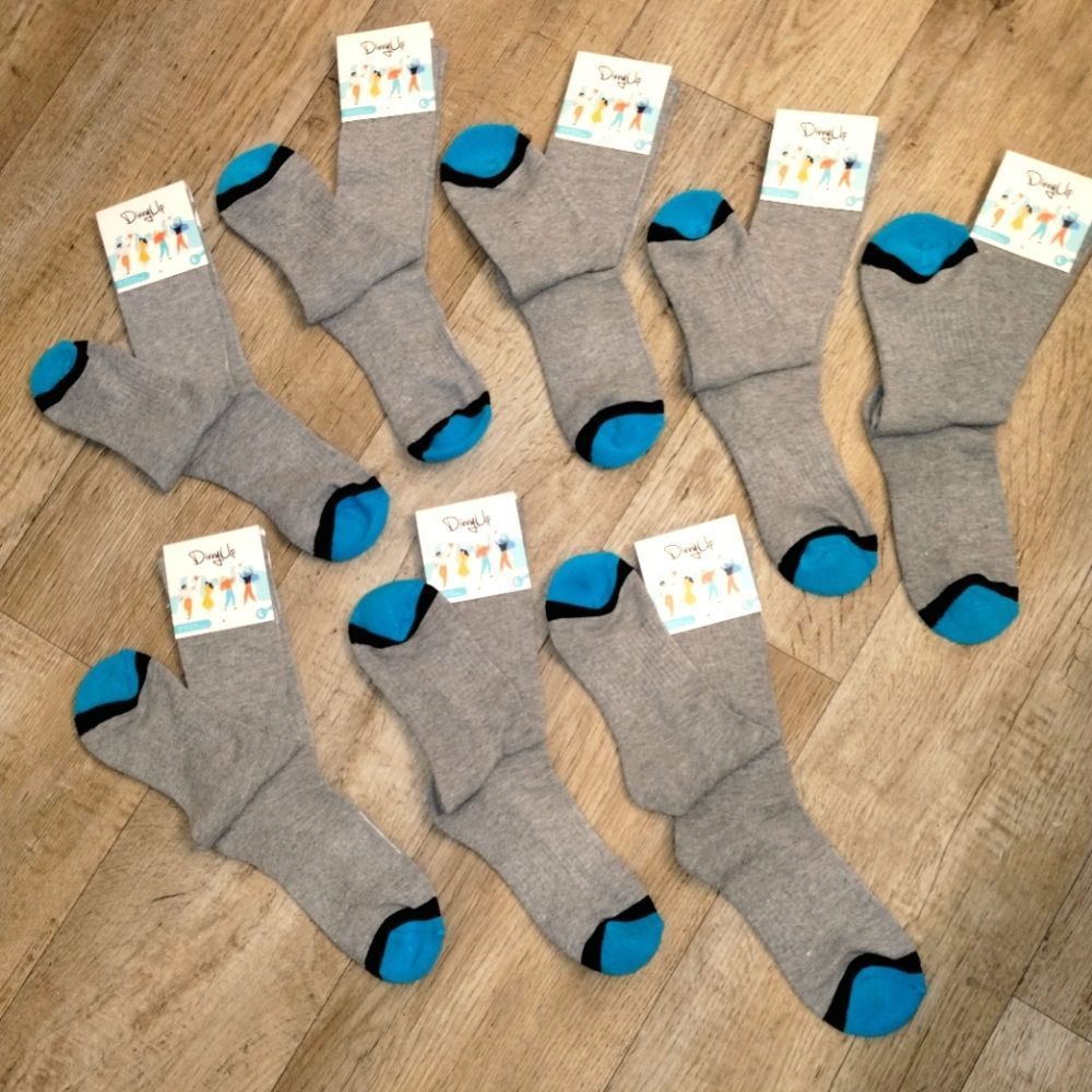 Divvy Up Socks (8 pairs) gray with teal reinforced toes size lg crew socks